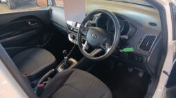 Kia Rio Sedan full